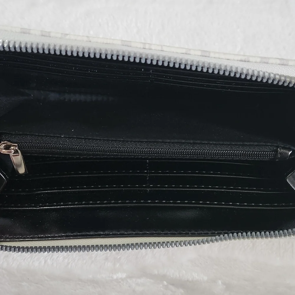 BETSEY Johnson Gray White Striped Floral Flower Box Wallet Clutch